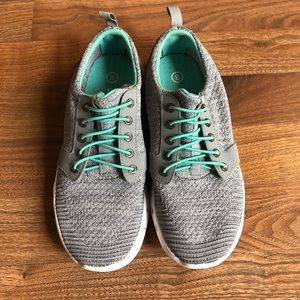 dbx women's performance water shoes